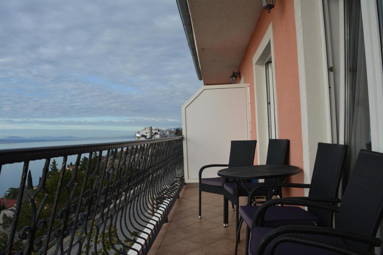 Apartments & Room Madi Senj  Bagian luar foto