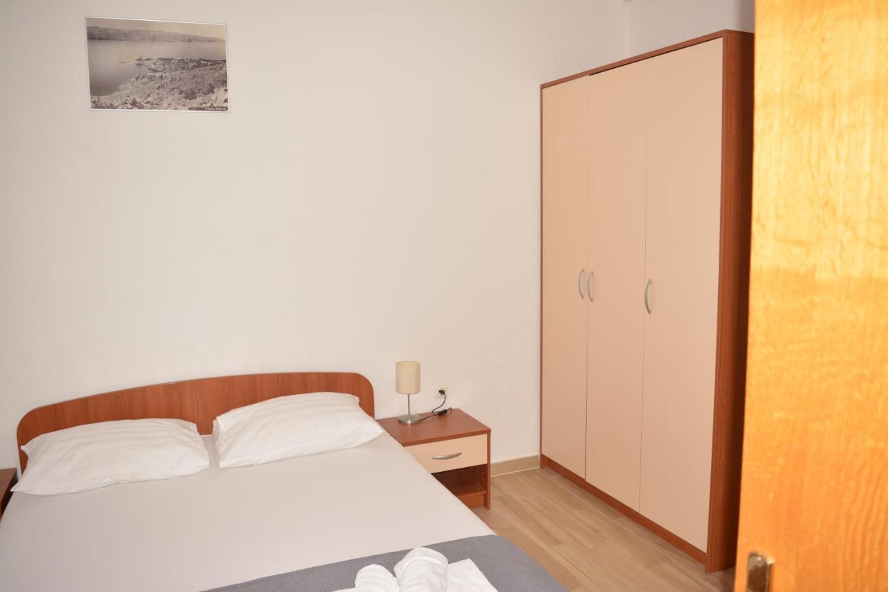 Apartments & Room Madi Senj  Bagian luar foto