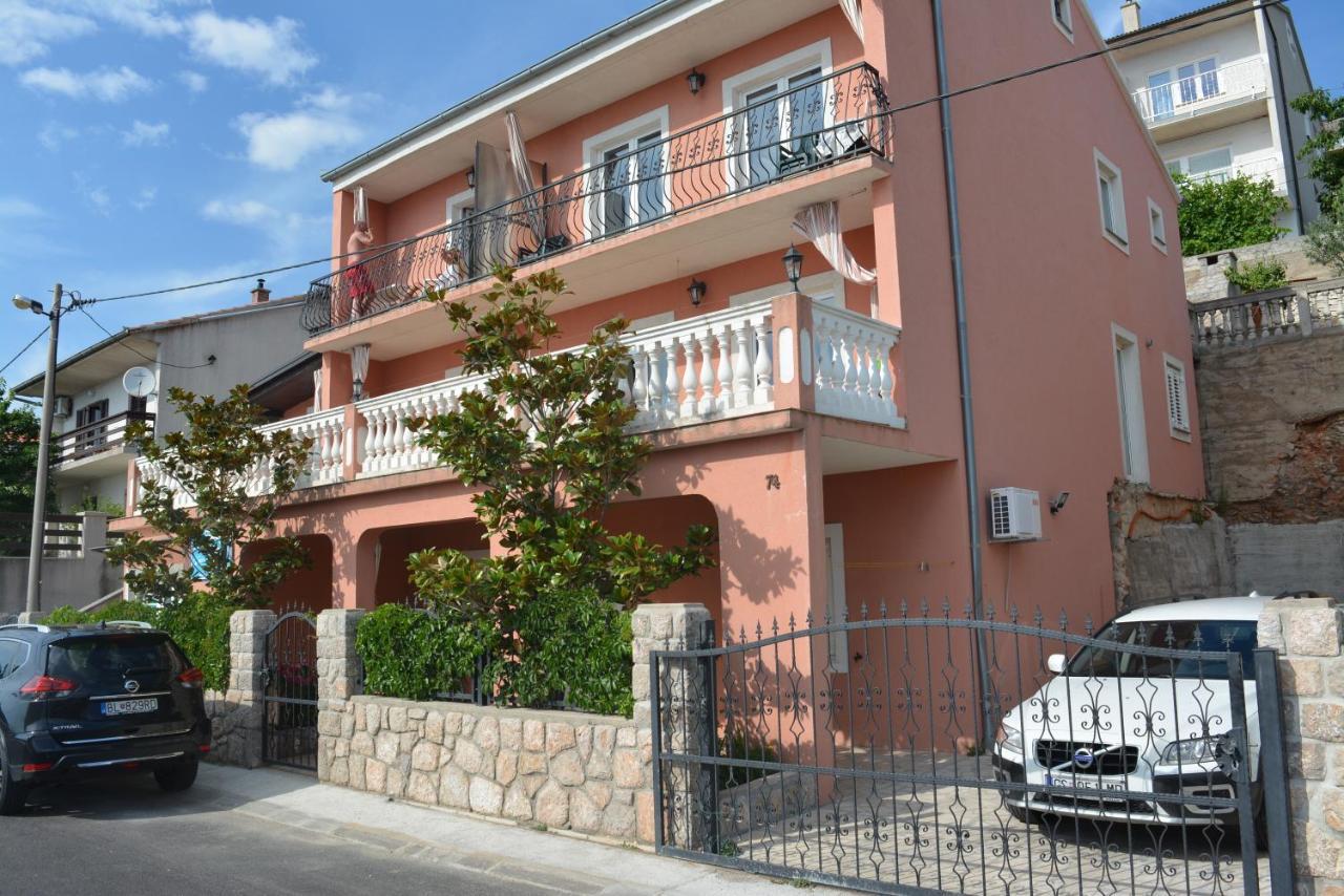 Apartments & Room Madi Senj  Bagian luar foto