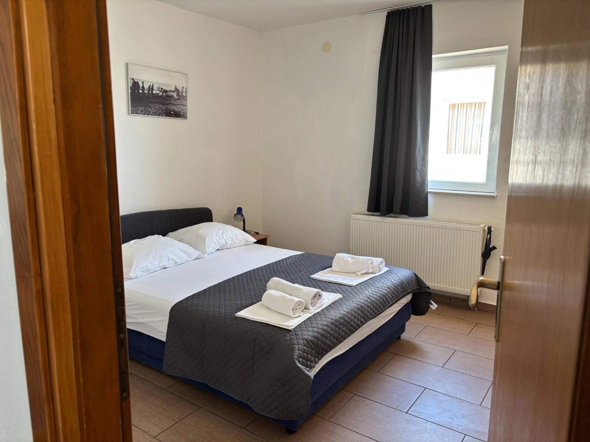 Apartments & Room Madi Senj  Bagian luar foto