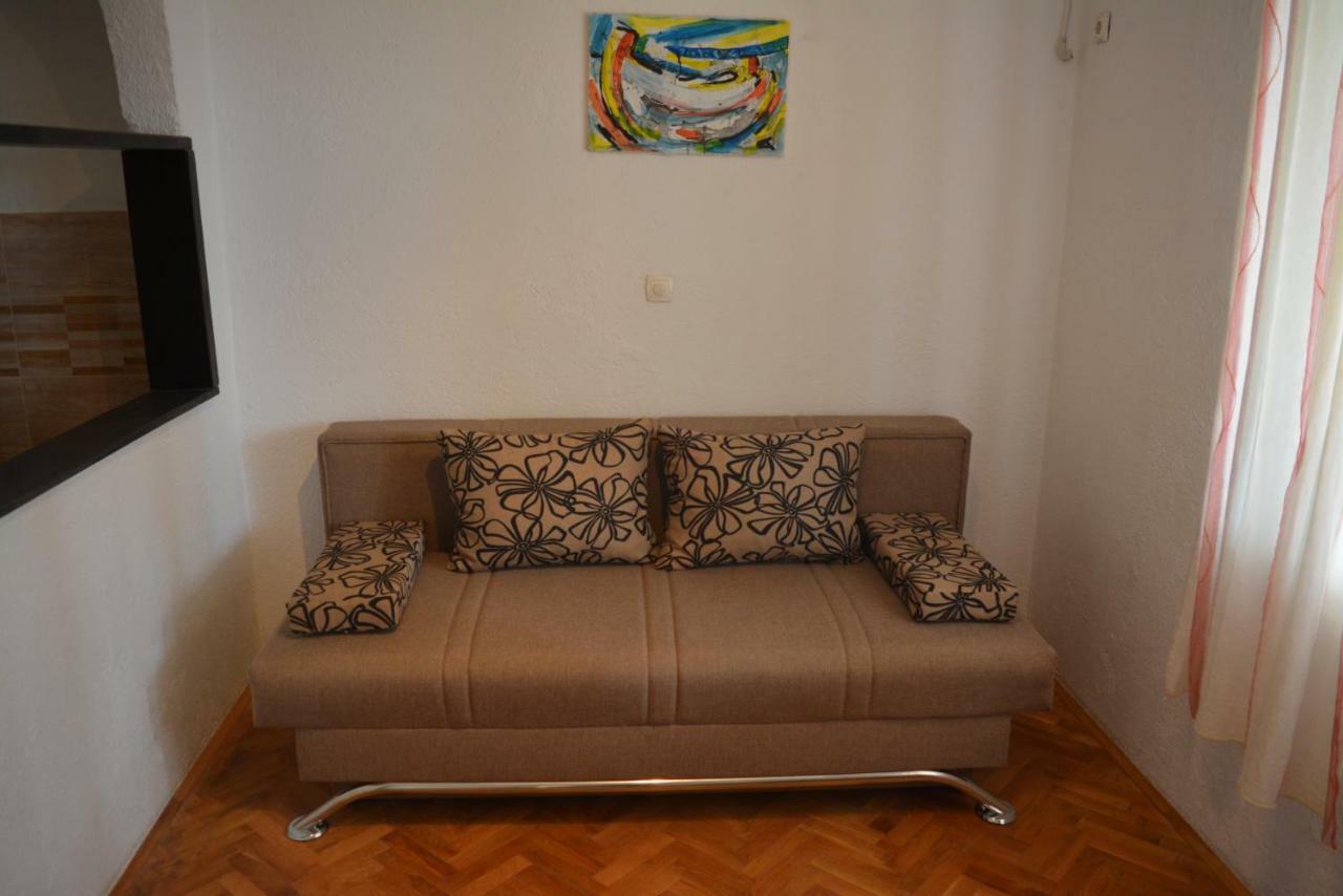 Apartments & Room Madi Senj  Bagian luar foto